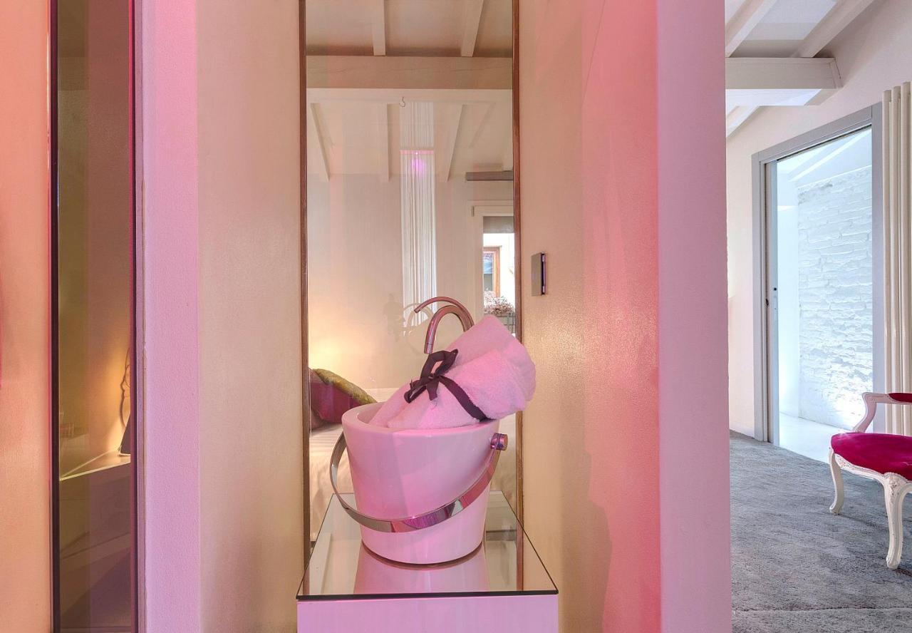 Mamo Florence - Victor Apartment ภายนอก รูปภาพ